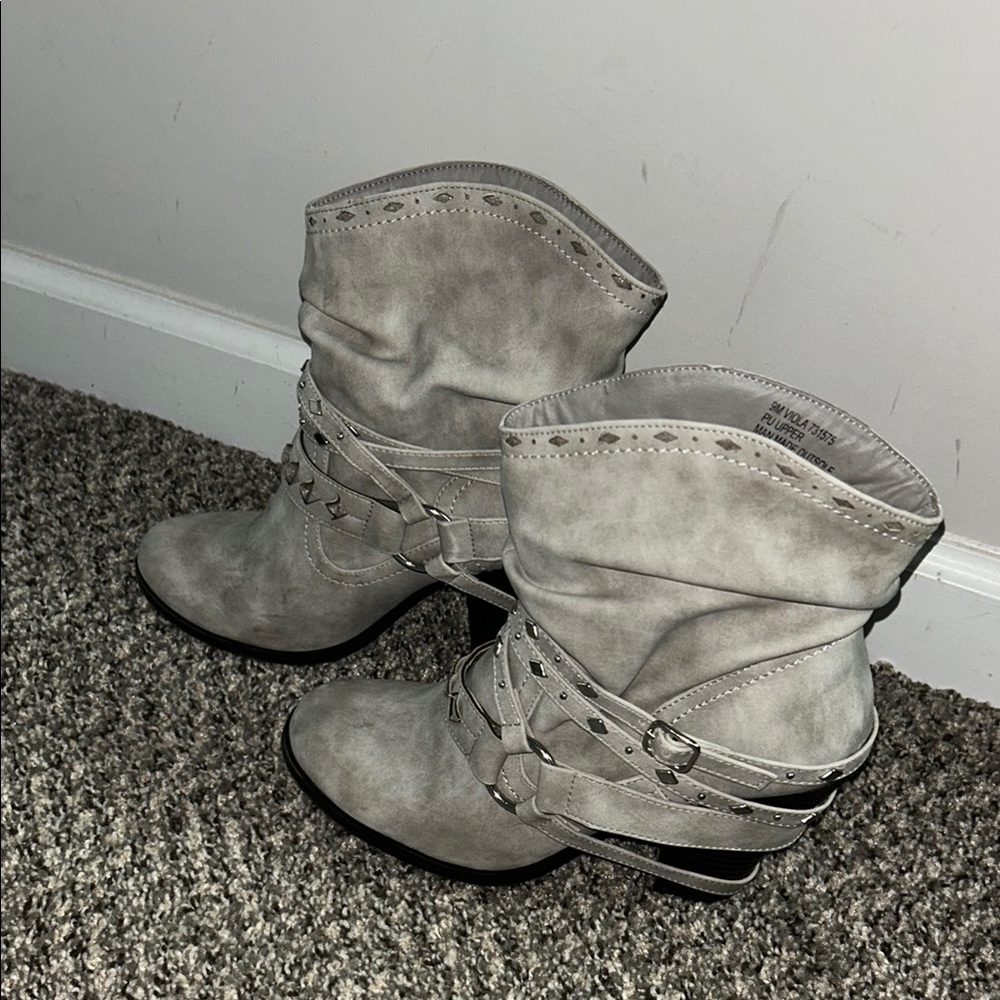 Daisy Fuentes Gray Heeled Boots with Decorative Studs